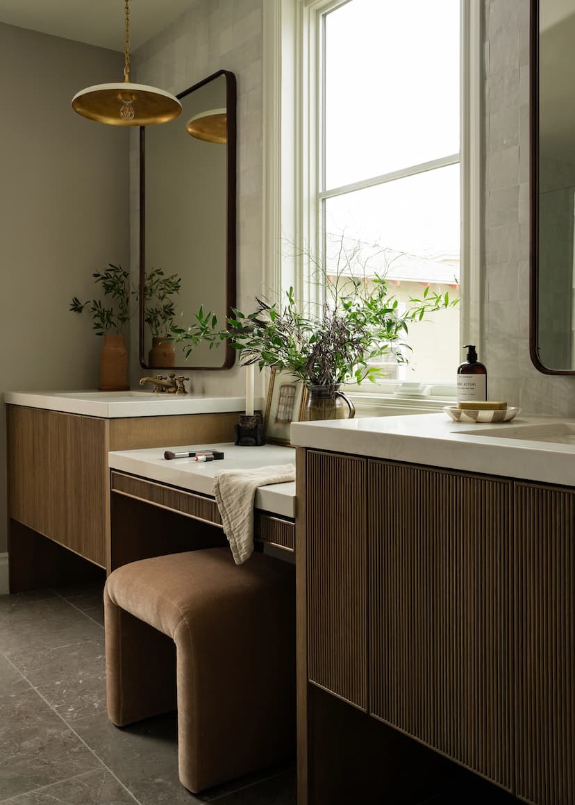 Luxury Bathroom Suite - Image 6